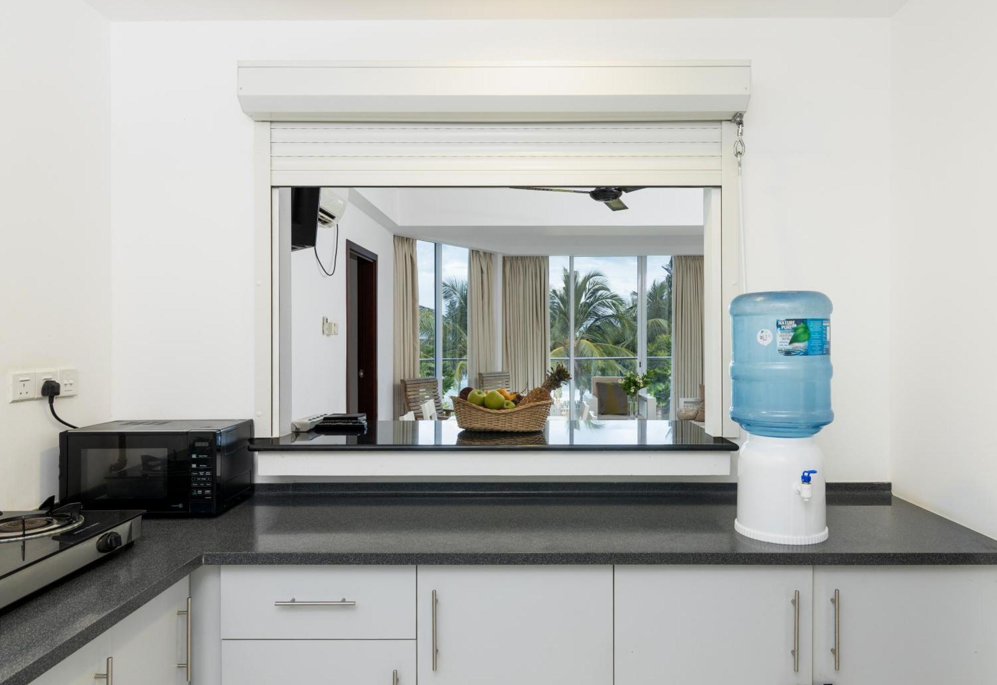 Oceanfront Condominium - Nilaveli Exteriör bild