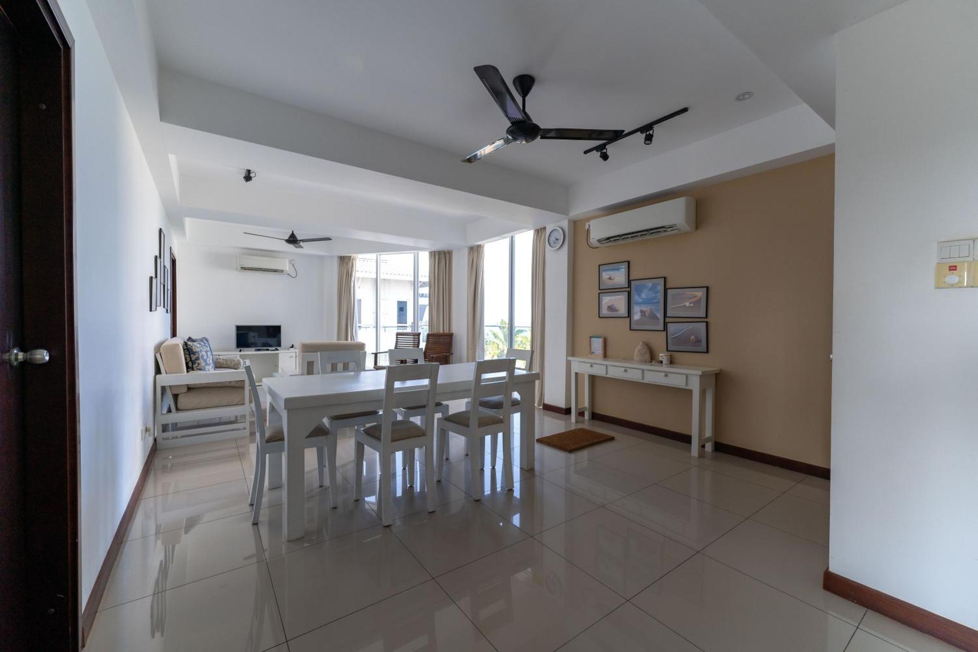 Oceanfront Condominium - Nilaveli Exteriör bild